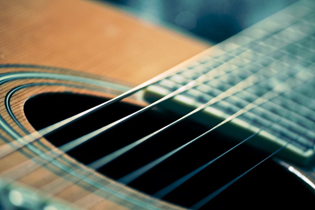 acoustic guitar strings